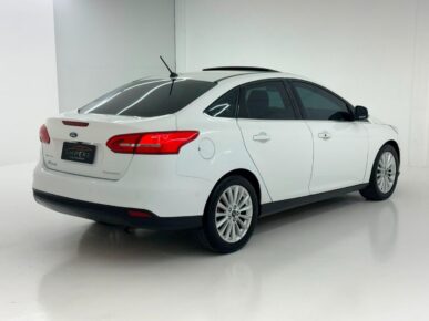 FORD FOCUS TI AT 2.0SC 2019 - Ampére Multimarcas - Veículos usados e semi novos à venda em Curitiba/PR