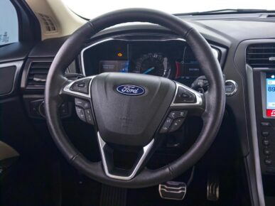 FORD FUSION TITGTDIAWD 2018 - Ampére Multimarcas - Veículos usados e semi novos à venda em Curitiba/PR