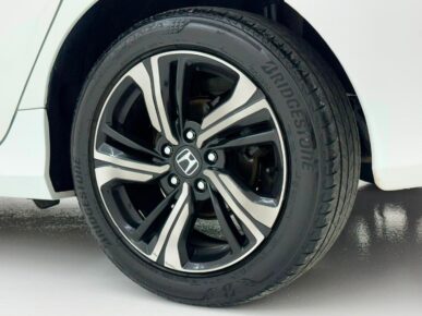 HONDA CIVIC SPORT CVT 2019 - Ampére Multimarcas - Veículos usados e semi novos à venda em Curitiba/PR