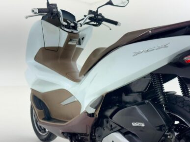 HONDA PCX 150 DLX ABS 2020 - Ampére Multimarcas - Veículos usados e semi novos à venda em Curitiba/PR