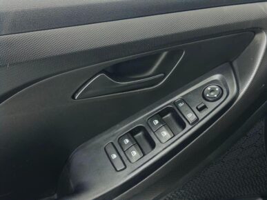 HYUNDAI CRETA1TA COMFORT 2024 - Ampére Multimarcas - Veículos usados e semi novos à venda em Curitiba/PR