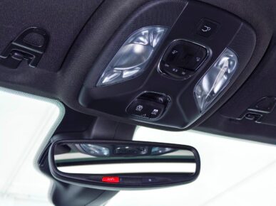 JEEP COMMANDER OVR T270 2022 - Ampére Multimarcas - Veículos usados e semi novos à venda em Curitiba/PR