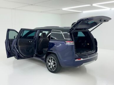 JEEP COMMANDER OVR T270 2022 - Ampére Multimarcas - Veículos usados e semi novos à venda em Curitiba/PR