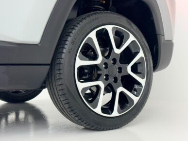JEEP COMPASS LONG TF 2022 - Ampére Multimarcas - Veículos usados e semi novos à venda em Curitiba/PR