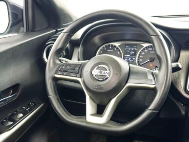 NISSAN KICKS SV CVT 2018 - Ampére Multimarcas - Veículos usados e semi novos à venda em Curitiba/PR