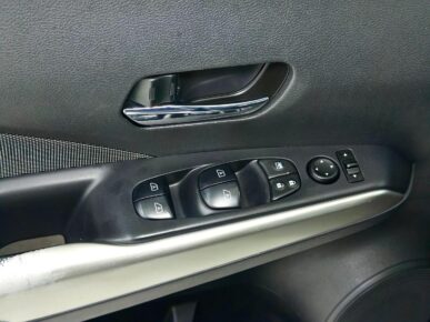 NISSAN KICKS SV CVT 2018 - Ampére Multimarcas - Veículos usados e semi novos à venda em Curitiba/PR