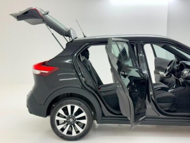NISSAN KICKS SV CVT 2018 - Ampére Multimarcas - Veículos usados e semi novos à venda em Curitiba/PR