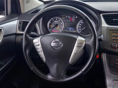 NISSAN SENTRA 20SV CVT 2014 - Ampére Multimarcas - Veículos usados e semi novos à venda em Curitiba/PR
