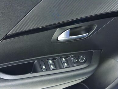 PEUGEOT 208 STYLE MT 2024 - Ampére Multimarcas - Veículos usados e semi novos à venda em Curitiba/PR
