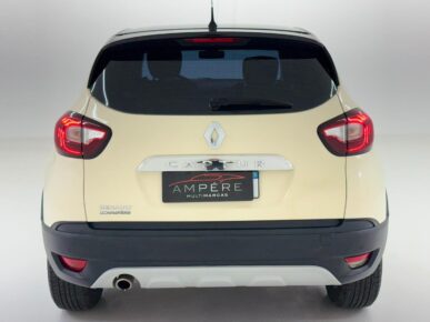RENAULT CAPTUR ZEN 16A 2019 - Ampére Multimarcas - Veículos usados e semi novos à venda em Curitiba/PR