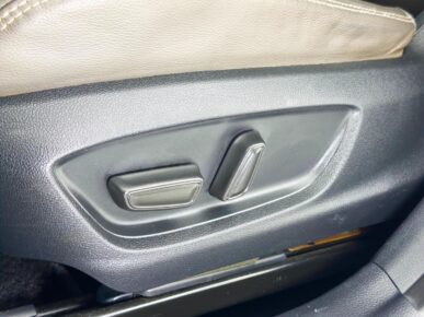 TOYOTA COROLLA APREMIUMH 2022 - Ampére Multimarcas - Veículos usados e semi novos à venda em Curitiba/PR
