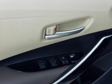 TOYOTA COROLLA APREMIUMH 2022 - Ampére Multimarcas - Veículos usados e semi novos à venda em Curitiba/PR