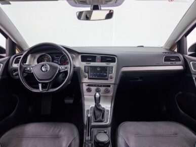 VOLKSWAGEN GOLF 1.4 TSI VARIANT COMFORTLINE 16V 2017 - Ampére Multimarcas - Veículos usados e semi novos à venda em Curitiba/PR
