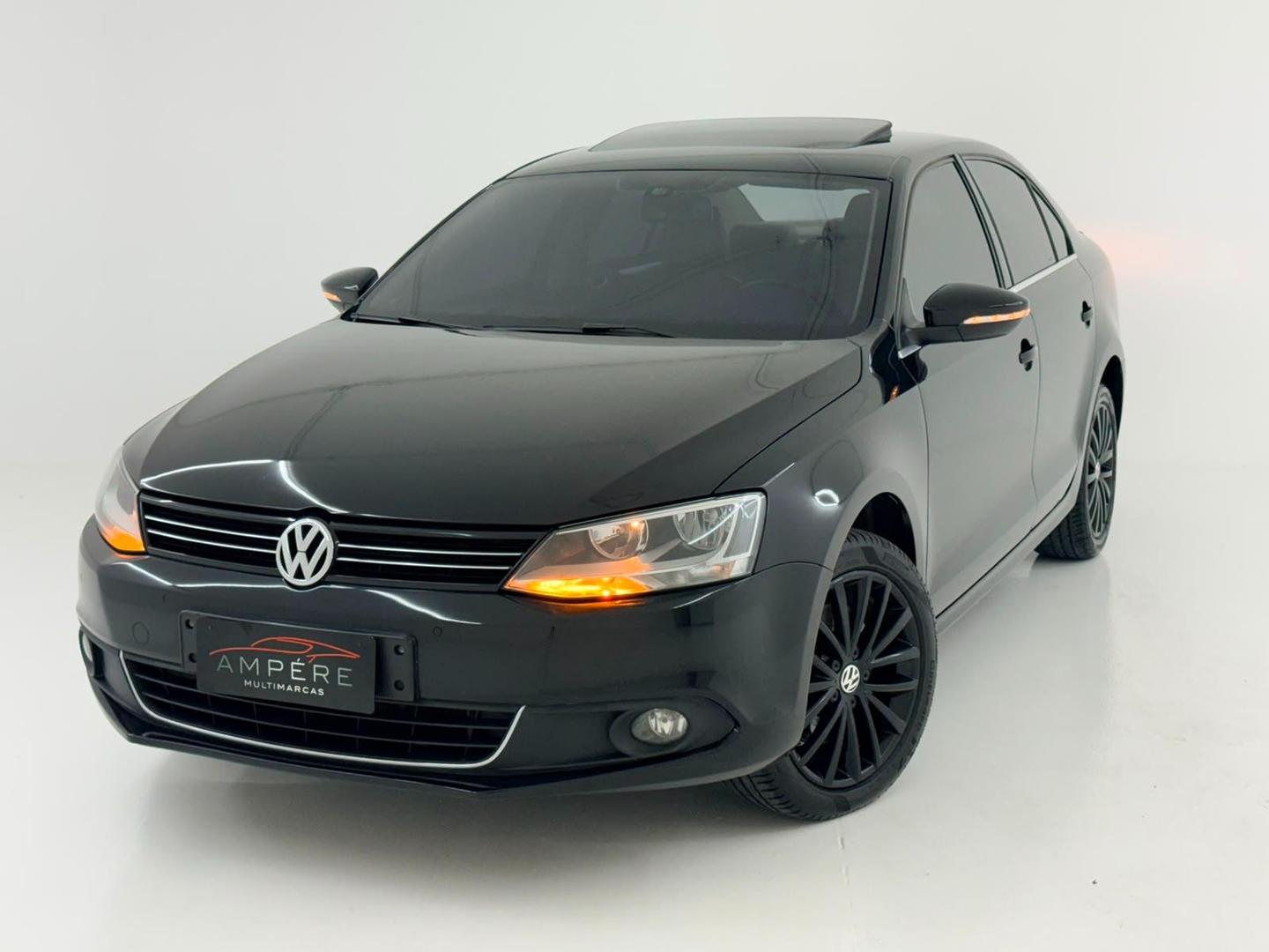 VOLKSWAGEN JETTA 2.0T 2013 - Ampére Multimarcas - Veículos usados e semi novos à venda em Curitiba/PR