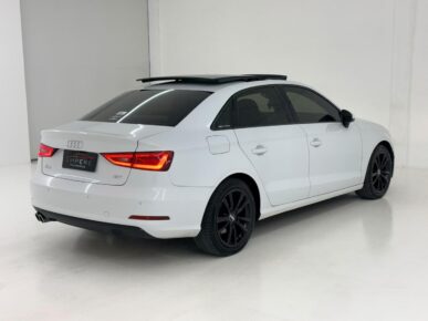 AUDI A3 LM 180CV 2014 - Ampére Multimarcas - Veículos usados e semi novos à venda em Curitiba/PR
