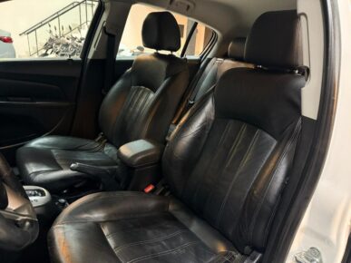 CHEVROLET CRUZE LT HB 2014 - Ampére Multimarcas - Veículos usados e semi novos à venda em Curitiba/PR