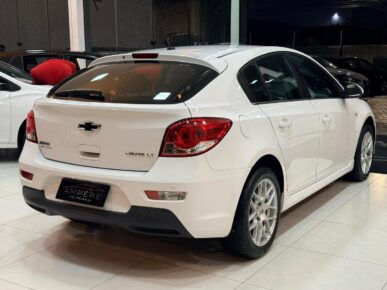CHEVROLET CRUZE LT HB 2014 - Ampére Multimarcas - Veículos usados e semi novos à venda em Curitiba/PR