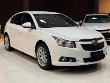 CHEVROLET CRUZE LT HB 2014 - Ampére Multimarcas - Veículos usados e semi novos à venda em Curitiba/PR