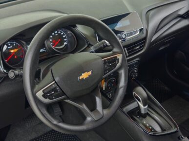 CHEVROLET ONIX PLUS 10TAT NB 2020 - Ampére Multimarcas - Veículos usados e semi novos à venda em Curitiba/PR