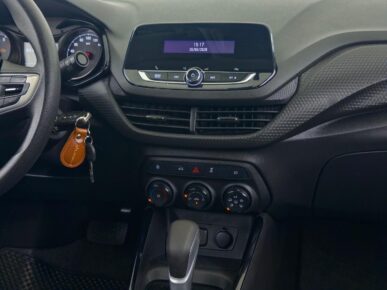CHEVROLET ONIX PLUS 10TAT NB 2020 - Ampére Multimarcas - Veículos usados e semi novos à venda em Curitiba/PR