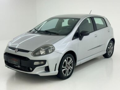 FIAT PUNTO BLACKMOTIN DL 2017 - Ampére Multimarcas - Veículos usados e semi novos à venda em Curitiba/PR