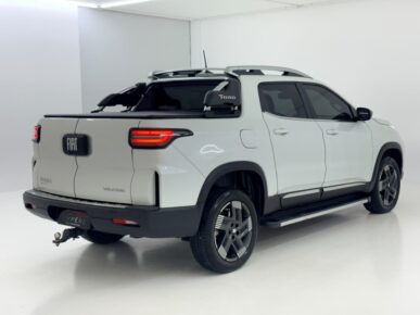 FIAT TORO 1.3 TURBO 270 FLEX VOLCANO AT6 2026 - Ampére Multimarcas - Veículos usados e semi novos à venda em Curitiba/PR