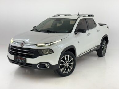 FIAT TORO VOLCANO AT D4 2019 - Ampére Multimarcas - Veículos usados e semi novos à venda em Curitiba/PR