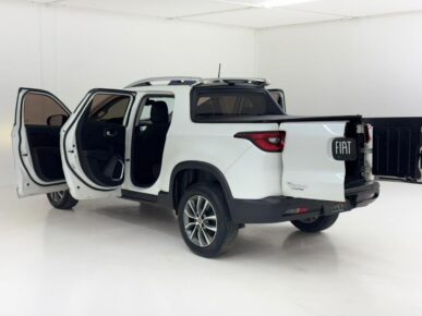 FIAT TORO VOLCANO AT D4 2019 - Ampére Multimarcas - Veículos usados e semi novos à venda em Curitiba/PR