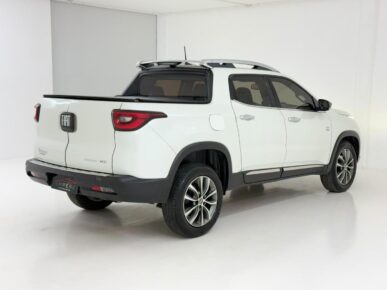 FIAT TORO VOLCANO AT D4 2019 - Ampére Multimarcas - Veículos usados e semi novos à venda em Curitiba/PR