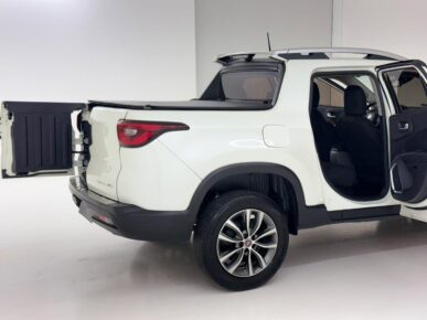 FIAT TORO VOLCANO AT D4 2019 - Ampére Multimarcas - Veículos usados e semi novos à venda em Curitiba/PR