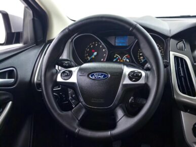 FORD FOCUS SE 1.6 H 2015 - Ampére Multimarcas - Veículos usados e semi novos à venda em Curitiba/PR
