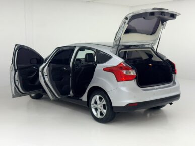 FORD FOCUS SE 1.6 H 2015 - Ampére Multimarcas - Veículos usados e semi novos à venda em Curitiba/PR
