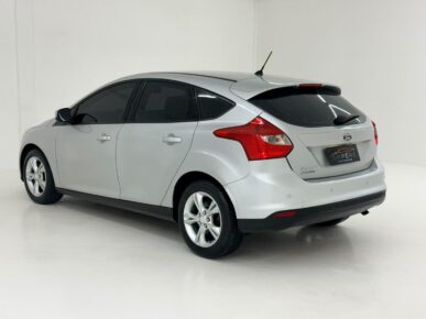 FORD FOCUS SE 1.6 H 2015 - Ampére Multimarcas - Veículos usados e semi novos à venda em Curitiba/PR