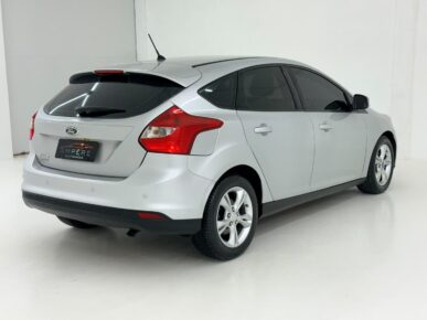 FORD FOCUS SE 1.6 H 2015 - Ampére Multimarcas - Veículos usados e semi novos à venda em Curitiba/PR