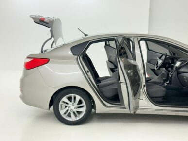 HYUNDAI HB20S 1.6 COMFORT PLUS 16V FLEX 4P AUTOMATICO 2018 - Ampére Multimarcas - Veículos usados e semi novos à venda em Curitiba/PR