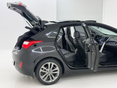 HYUNDAI I30 1.8 2016 - Ampére Multimarcas - Veículos usados e semi novos à venda em Curitiba/PR