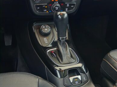 JEEP COMPASS LIMITED D 2020 - Ampére Multimarcas - Veículos usados e semi novos à venda em Curitiba/PR