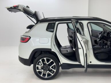 JEEP COMPASS LIMITED D 2020 - Ampére Multimarcas - Veículos usados e semi novos à venda em Curitiba/PR