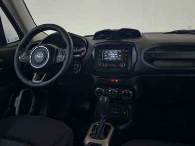 JEEP RENEGADE LNGTD AT 2016 - Ampére Multimarcas - Veículos usados e semi novos à venda em Curitiba/PR