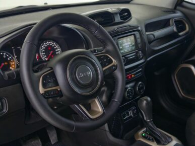 JEEP RENEGADE LNGTD AT 2016 - Ampére Multimarcas - Veículos usados e semi novos à venda em Curitiba/PR