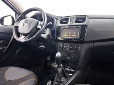 RENAULT SANDERO STEP 16 2017 - Ampére Multimarcas - Veículos usados e semi novos à venda em Curitiba/PR