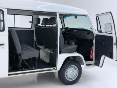 VOLKSWAGEN KOMBI 2009 - Ampére Multimarcas - Veículos usados e semi novos à venda em Curitiba/PR