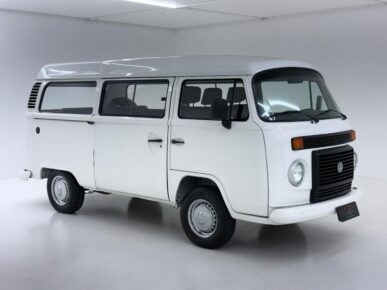 VOLKSWAGEN KOMBI 2009 - Ampére Multimarcas - Veículos usados e semi novos à venda em Curitiba/PR