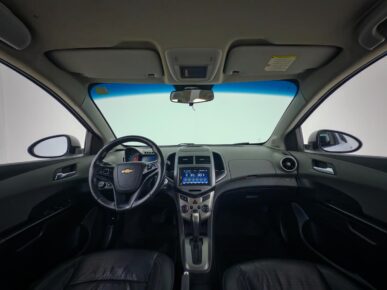 CHEVROLET CHEV SONIC LTZ NB AT 2012 - Ampére Multimarcas - Veículos usados e semi novos à venda em Curitiba/PR