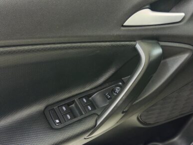CHEVROLET TRACKER T A 2021 - Ampére Multimarcas - Veículos usados e semi novos à venda em Curitiba/PR