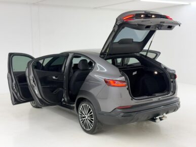FIAT FASTBACK LIMITED ED 2025 - Ampére Multimarcas - Veículos usados e semi novos à venda em Curitiba/PR