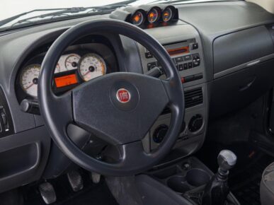 FIAT STRADA ADVENTURE CD 2010 - Ampére Multimarcas - Veículos usados e semi novos à venda em Curitiba/PR