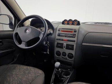 FIAT STRADA ADVENTURE CD 2010 - Ampére Multimarcas - Veículos usados e semi novos à venda em Curitiba/PR