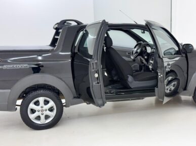 FIAT STRADA FREEDOM CD 2020 - Ampére Multimarcas - Veículos usados e semi novos à venda em Curitiba/PR