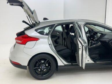 FORD FOCUS SE 1.6 HC 2016 - Ampére Multimarcas - Veículos usados e semi novos à venda em Curitiba/PR